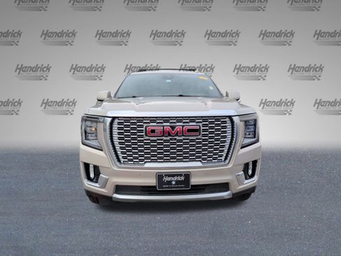 Used 2024 GMC Yukon Denali w/ Advanced Technology Package image 5