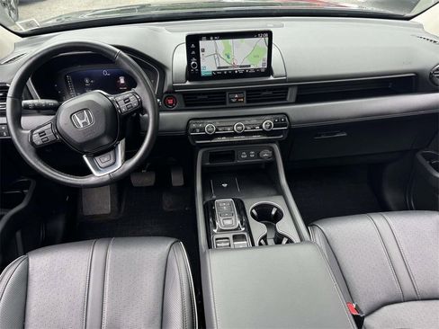 Used 2023 Honda Pilot Elite image 13