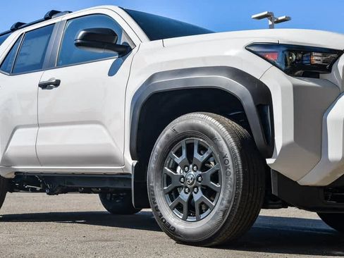 New 2025 Toyota 4Runner SR5 image 12