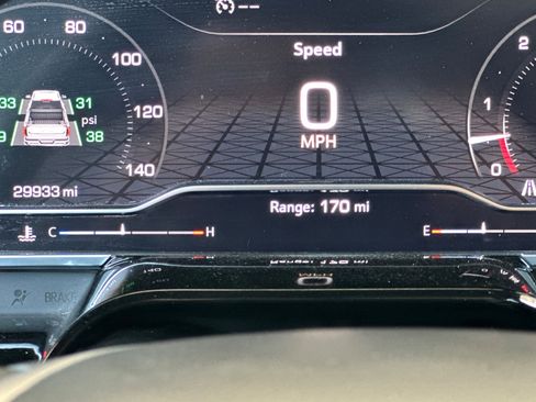 Used 2024 GMC Sierra 1500 SLT image 38