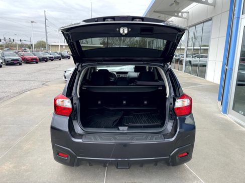 Used 2017 Subaru Crosstrek 2.0i Premium image 9