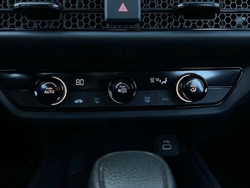 Used 2025 Honda HR-V LX image 21