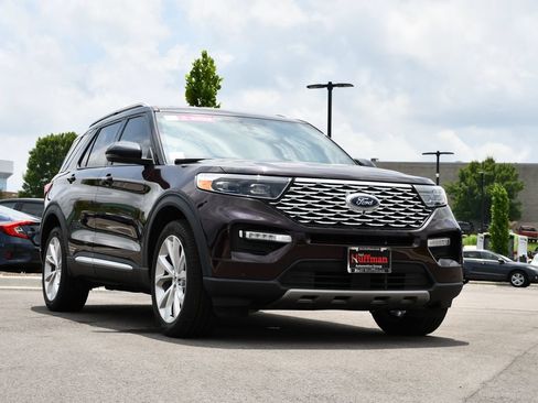 Used 2023 Ford Explorer Platinum w/ Technology Package AWD/4WD image 1