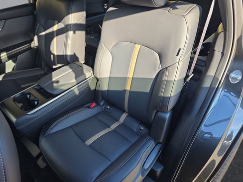 Used 2026 MAZDA CX-90 3.3 Turbo S w/ Premium Plus image 28