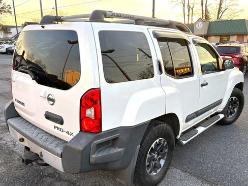 Used 2015 Nissan Xterra PRO-4X image 5