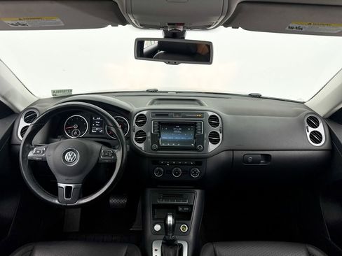 Used 2017 Volkswagen Tiguan Wolfsburg Edition FWD image 18