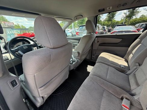 Used 2014 Honda Odyssey EX image 17