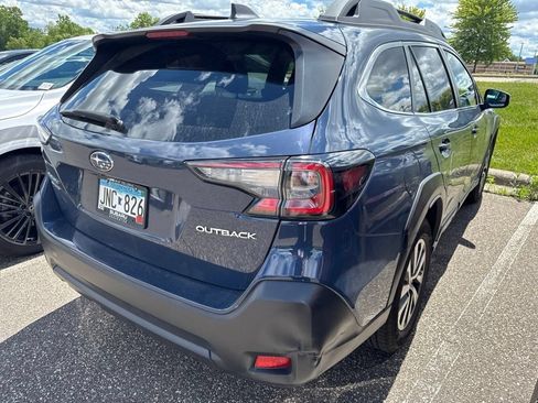 Used 2023 Subaru Outback Premium AWD/4WD image 9