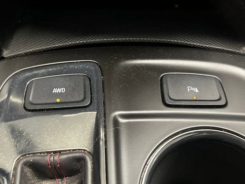 Used 2022 Chevrolet Equinox RS image 28