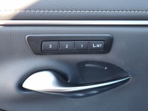 New 2025 Lexus ES 350 w/ Premium Package image 17