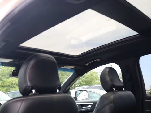 Used 2019 Ford Edge ST w/ Convenience Package AWD/4WD image 24
