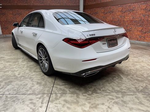 Used 2025 Mercedes-Benz S 580 4MATIC Sedan image 3