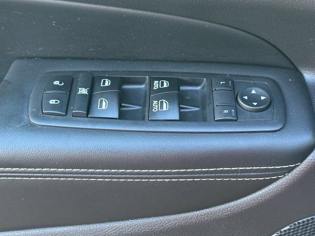 Used 2017 Jeep Grand Cherokee Limited w/ Trailer Tow Group IV AWD/4WD image 19
