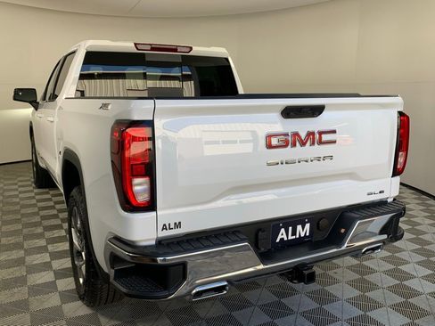 New 2026 GMC Sierra 1500 SLE w/ X31 Off-Road Package image 5