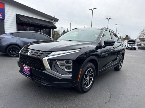 Used 2023 Mitsubishi Eclipse Cross SEL image 2