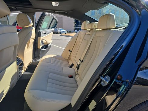 Used 2023 BMW 530i xDrive w/ Premium Package image 16