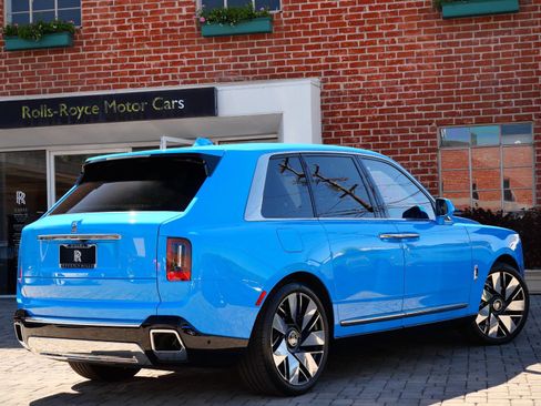 Certified 2026 Rolls-Royce Cullinan AWD/4WD image 2