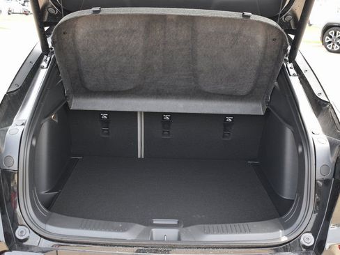 New 2025 Buick Envista Avenir image 9