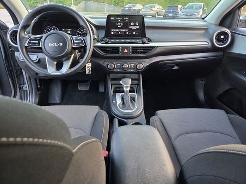 Used 2024 Kia Forte LXS FWD image 39