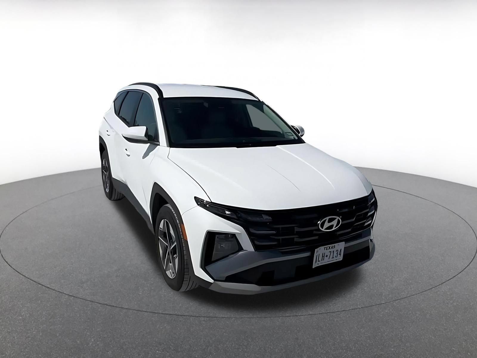 Used 2026 Hyundai Tucson SEL Plus FWD image 3