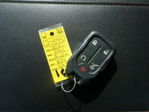 Used 2021 GMC Acadia AT4 w/ LPO, Floor Liner Package image 26