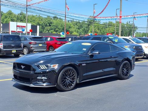 Used 2017 Ford Mustang GT w/ GT Performance Package RWD image 1