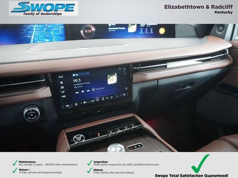 Used 2025 Lincoln Navigator Reserve image 21