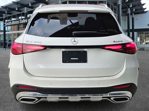 Used 2026 Mercedes-Benz GLC 300 4MATIC image 4