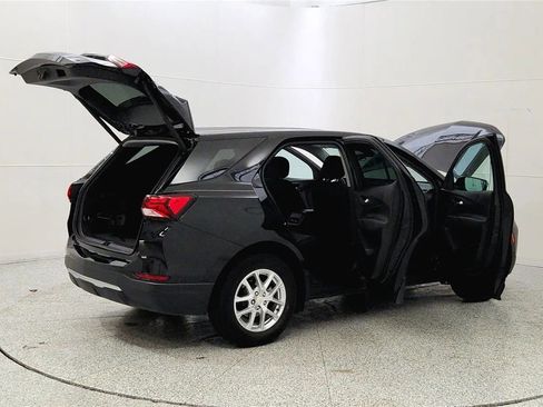 Used 2024 Chevrolet Equinox LT image 12