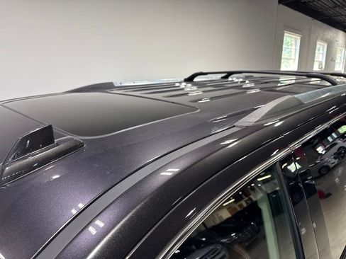Used 2018 Chevrolet Suburban Premier AWD/4WD image 10