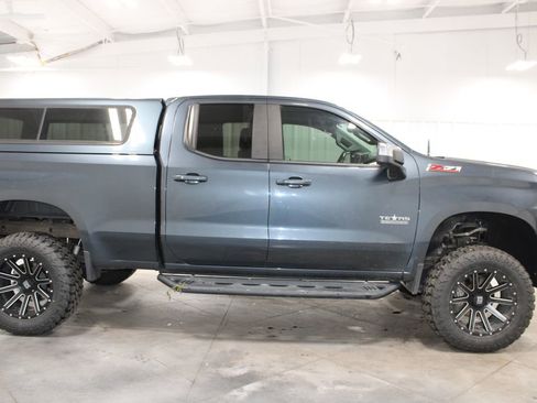 Used 2019 Chevrolet Silverado 1500 LT w/ Texas Edition AWD/4WD image 11
