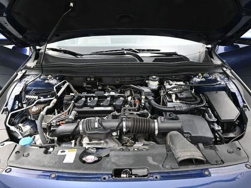 Used 2018 Honda Accord LX image 25
