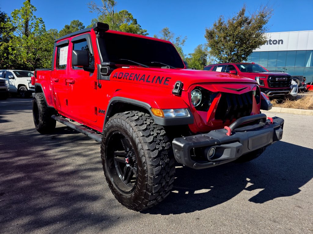 Used 2021 Jeep Gladiator Sport AWD/4WD image 2