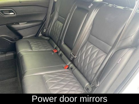 Used 2023 Nissan Rogue Platinum w/ Platinum Premium Package AWD/4WD image 18
