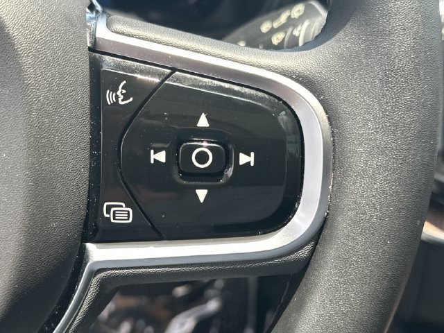 Used 2024 Volvo XC60 B5 Ultimate w/ Protection Package Premier AWD/4WD image 19