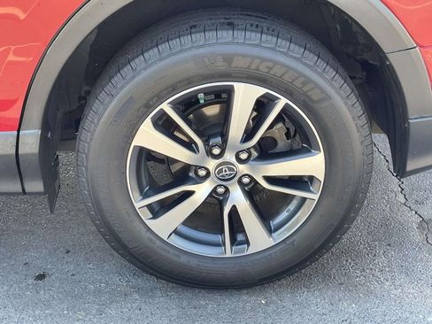 Used 2017 Toyota RAV4 XLE image 30