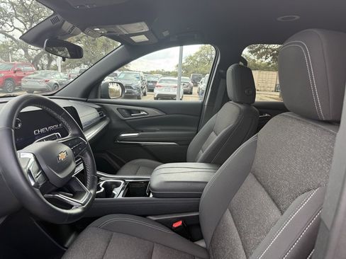 Used 2024 Chevrolet Traverse LT w/ LPO, Floor Liner Package image 13