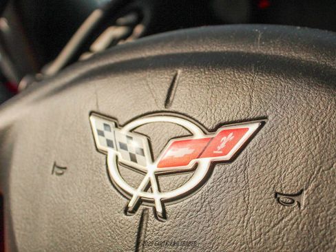 Used 2004 Chevrolet Corvette Convertible w/ Preferred Equipment Group RWD image 48