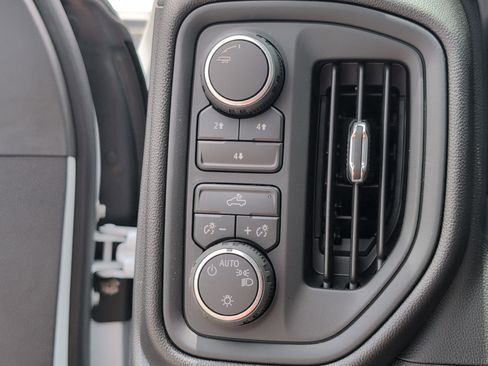 Used 2026 Chevrolet Silverado 2500 Custom w/ Custom Convenience Package AWD/4WD image 23