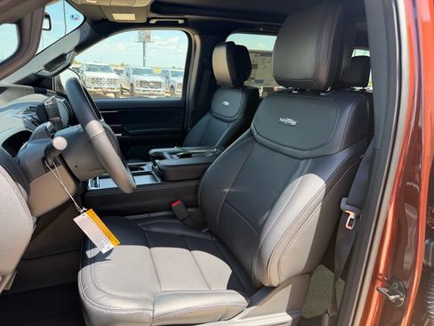 New 2027 Ford Expedition Platinum w/ Stealth Appearance Package AWD/4WD image 17