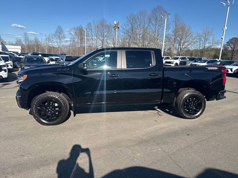 Used 2026 Chevrolet Silverado 1500 LT Trail Boss w/ Convenience Package II image 2