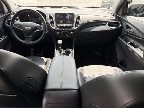 Used 2023 Chevrolet Equinox Premier FWD image 23