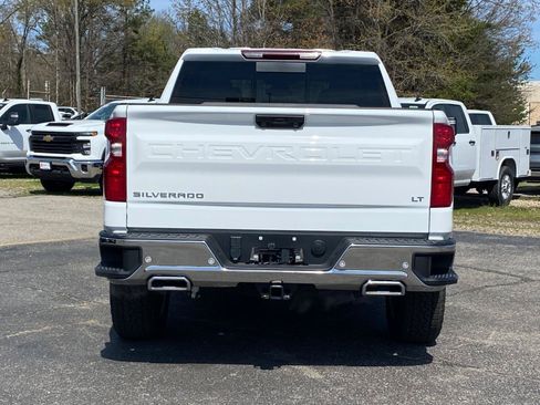 New 2026 Chevrolet Silverado 1500 LT w/ Z71 Off-Road Package AWD/4WD image 4