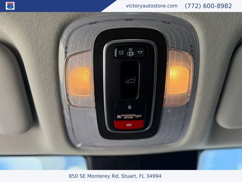 Used 2023 Hyundai Elantra Limited FWD image 19