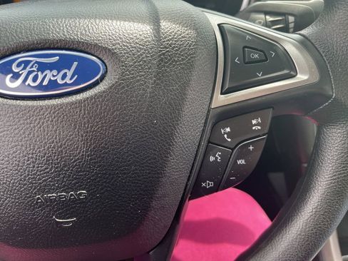 Used 2020 Ford Fusion SE FWD image 41