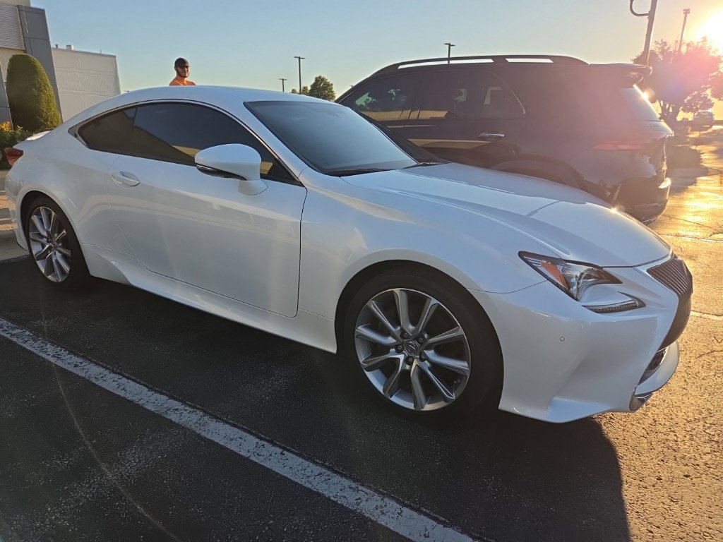 Used 2015 Lexus RC 350 w/ Luxury Package RWD image 2