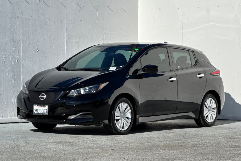 Used 2025 Nissan Leaf S FWD image 7