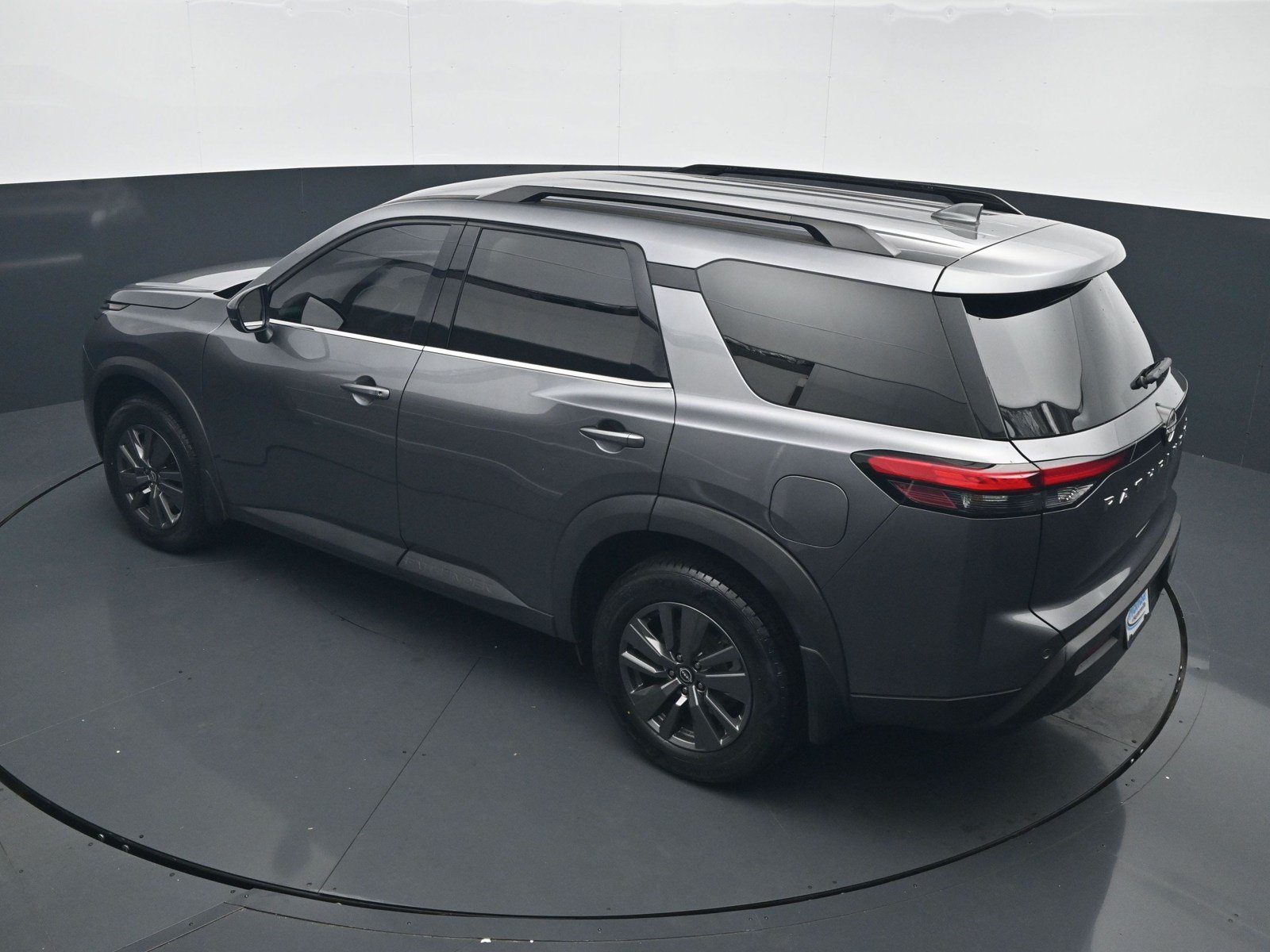 Used 2024 Nissan Pathfinder SV FWD image 42