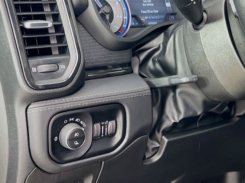 Used 2022 RAM 1500 Limited w/ Night Edition image 10