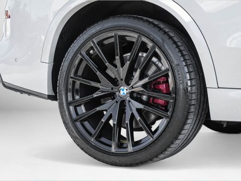 Used 2021 BMW X5 M50i image 74